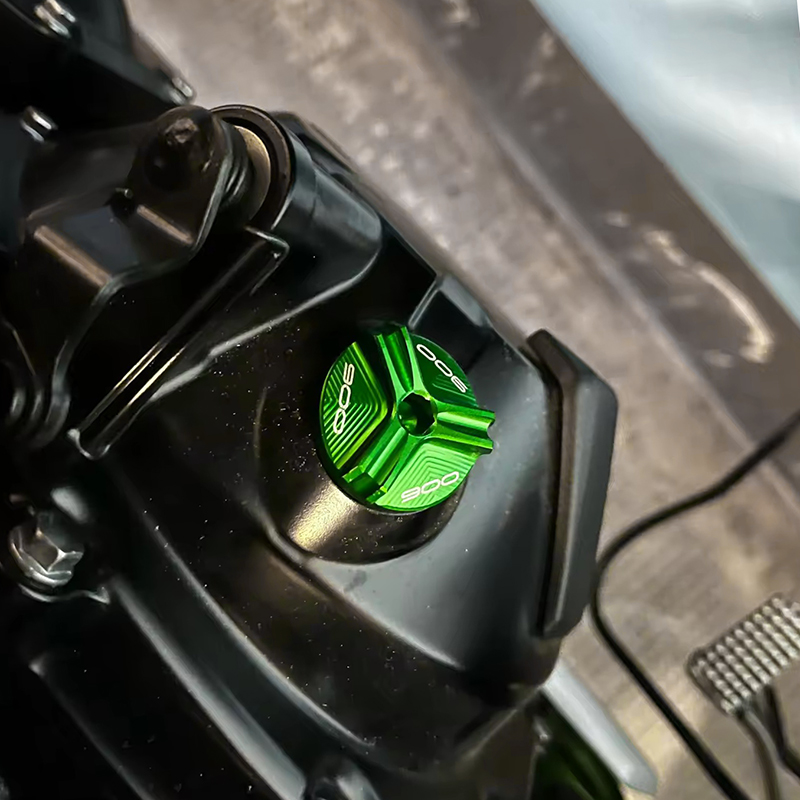 غطاء فتحة تعبئة زيت المحرك للد - مراجعة Motorcycle Oil Filter وسعره